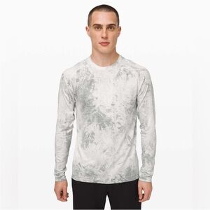 Lululemon Metal Vent Tech Long Sleeve *Chalk Wash
White White Light Cast Large